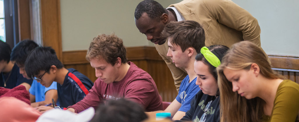 Economics undergraduate courses image