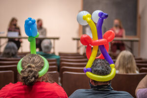 families model balloon sculpture hats