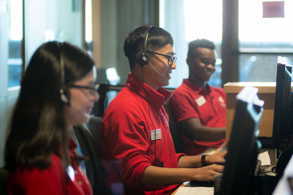Students at ITS Help Desk